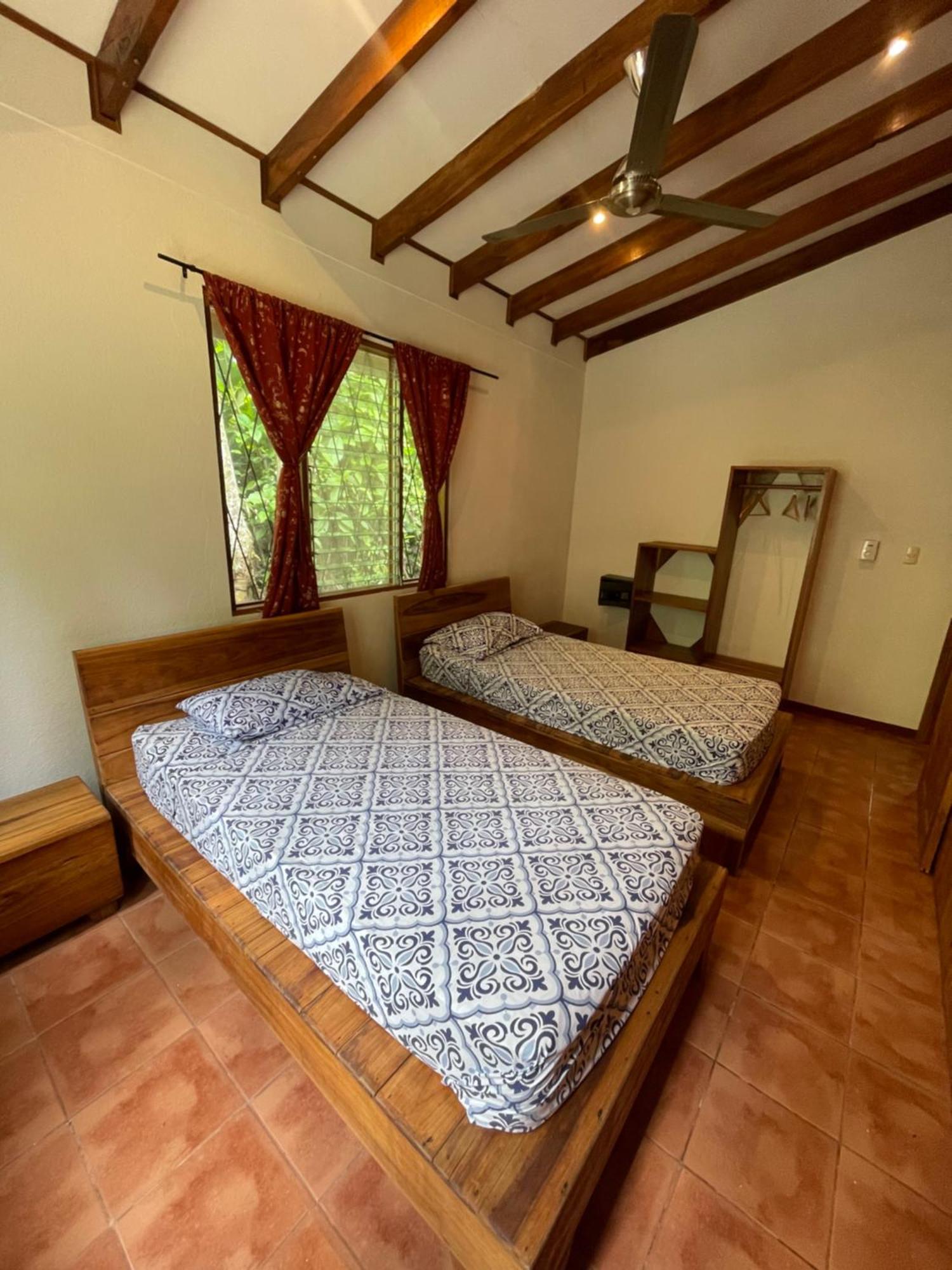 Cabinas Caribe Luna カウイータ エクステリア 写真