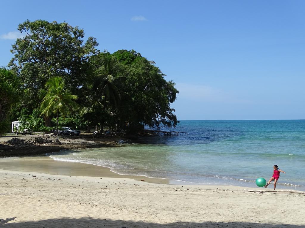 Cabinas Caribe Luna カウイータ エクステリア 写真